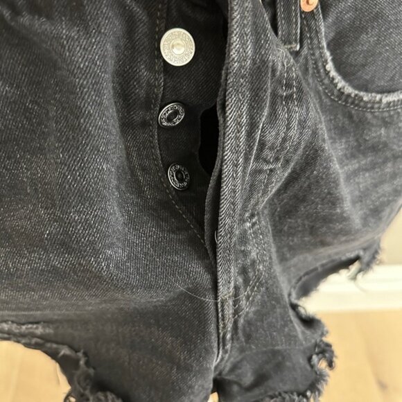Levi’s 501 Red Tab Denim Jean Shorts – Size 29 - Picture 2 of 5